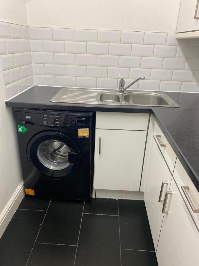 ロンドンStreatham High Streetアパートメント エクステリア 写真