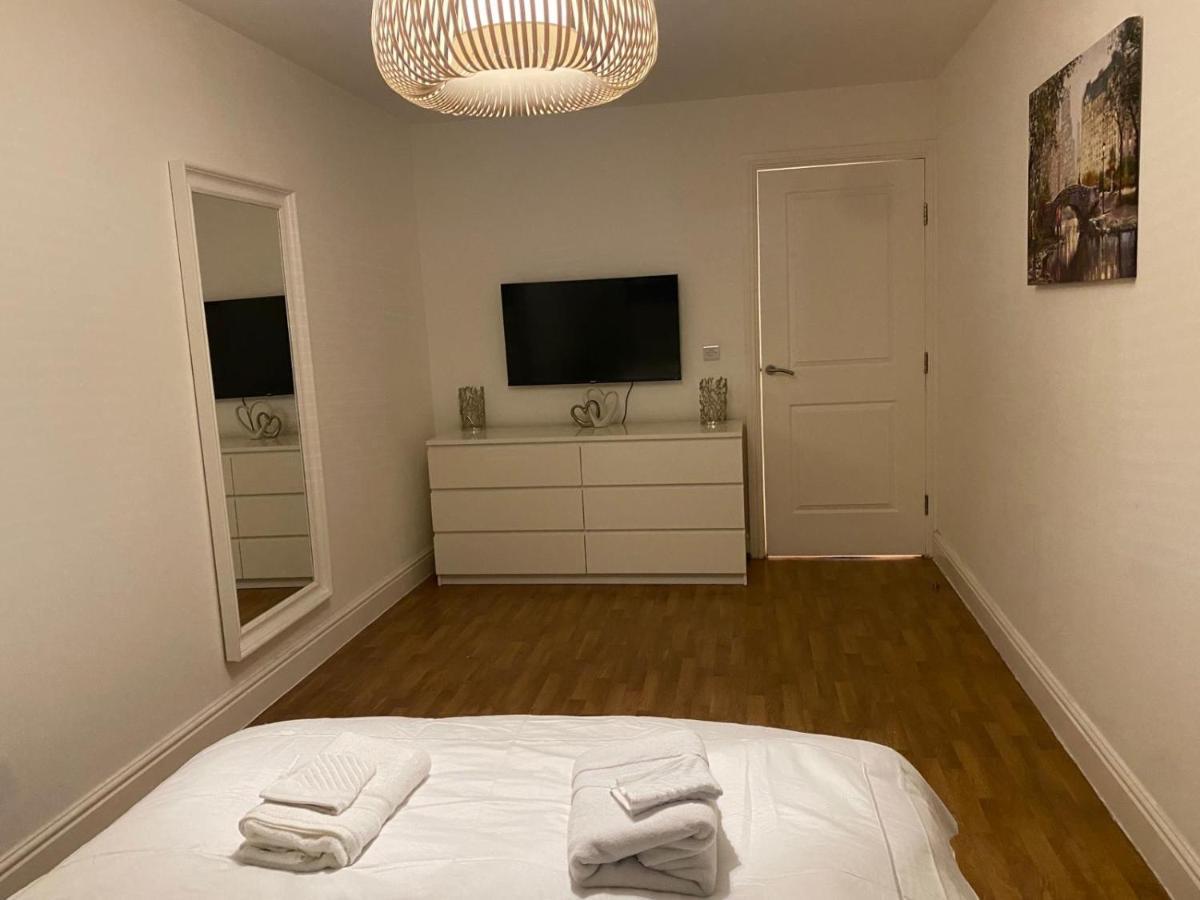 ロンドンStreatham High Streetアパートメント エクステリア 写真