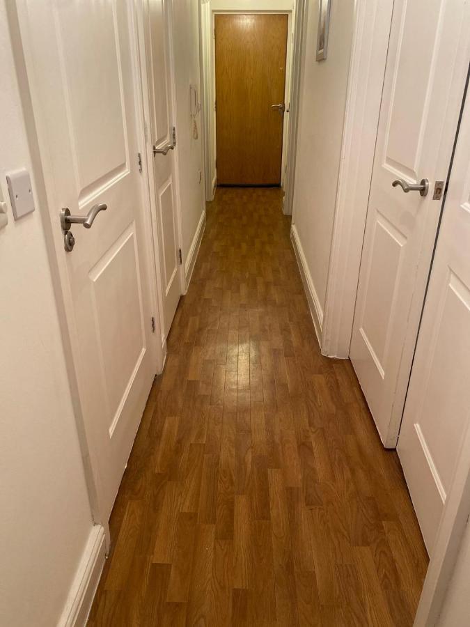 ロンドンStreatham High Streetアパートメント エクステリア 写真