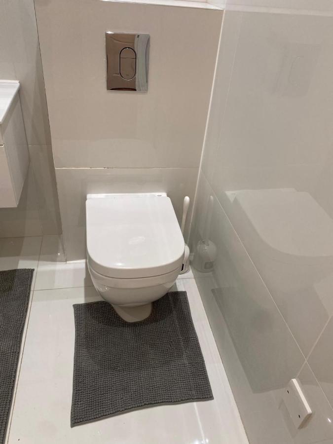 ロンドンStreatham High Streetアパートメント エクステリア 写真